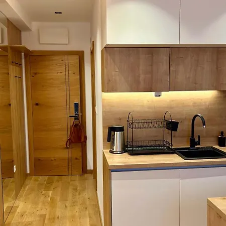 Zlatni Javor 206 * ヤホリナ